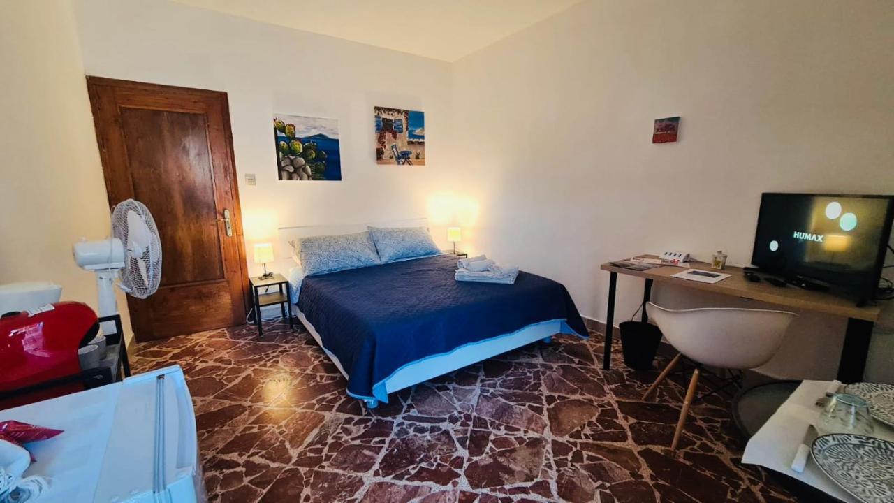 Bed and breakfast A Punta Terra Isnello Extérieur photo